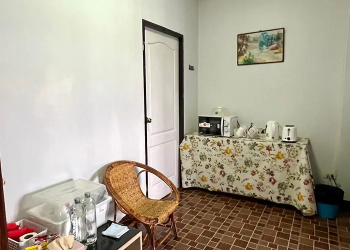 Private 3rd Floor Homestay