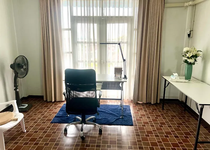 Private 3rd Floor Homestay